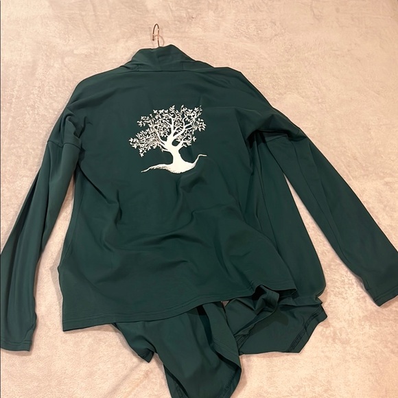 Green Cardigan with Tree Design - Picture 7 of 8